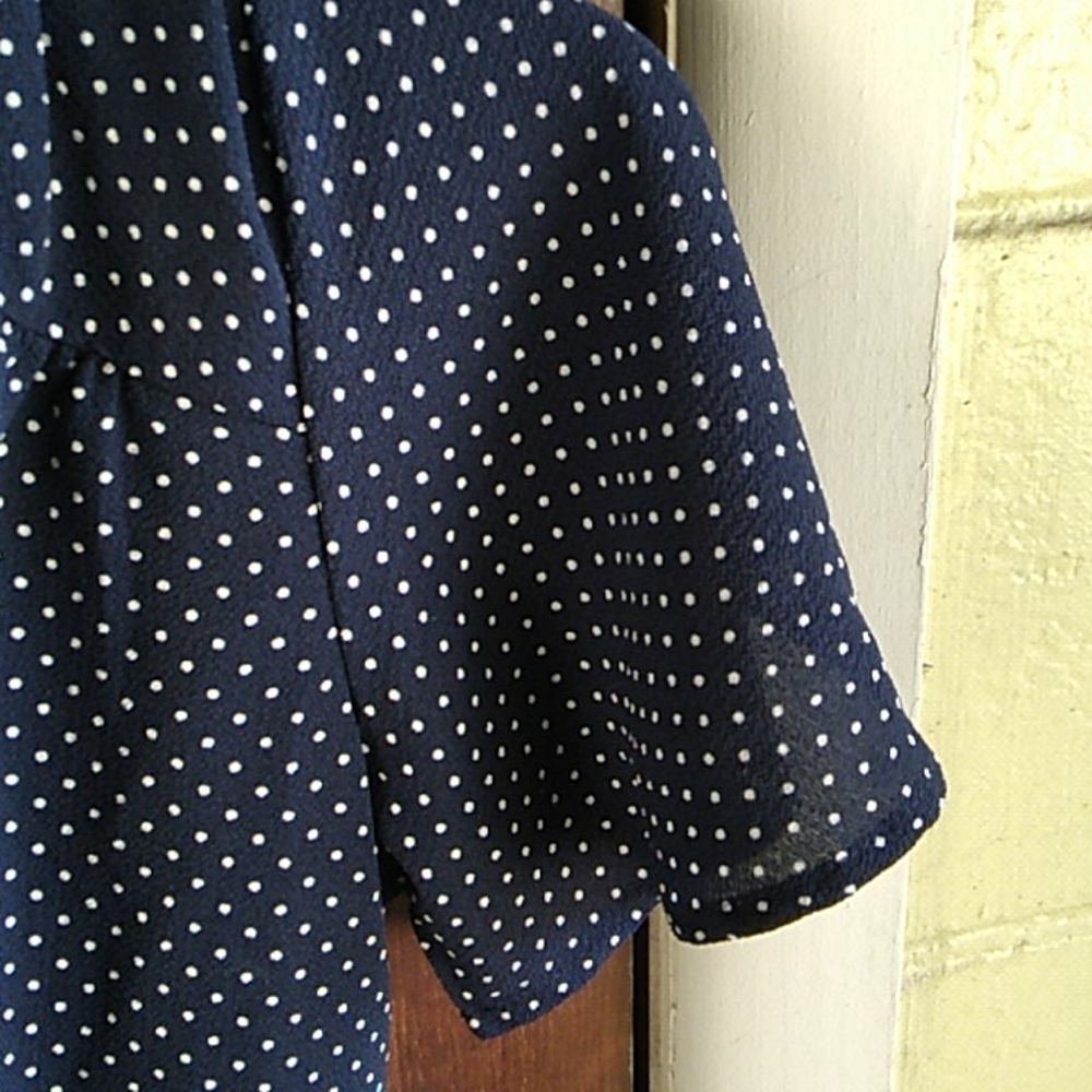 Nwt Navy Dot Peplum Blouse (S) - Picture 6 of 9